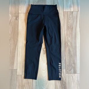 Peloton XS capri pant. No tags. Worn once. Black